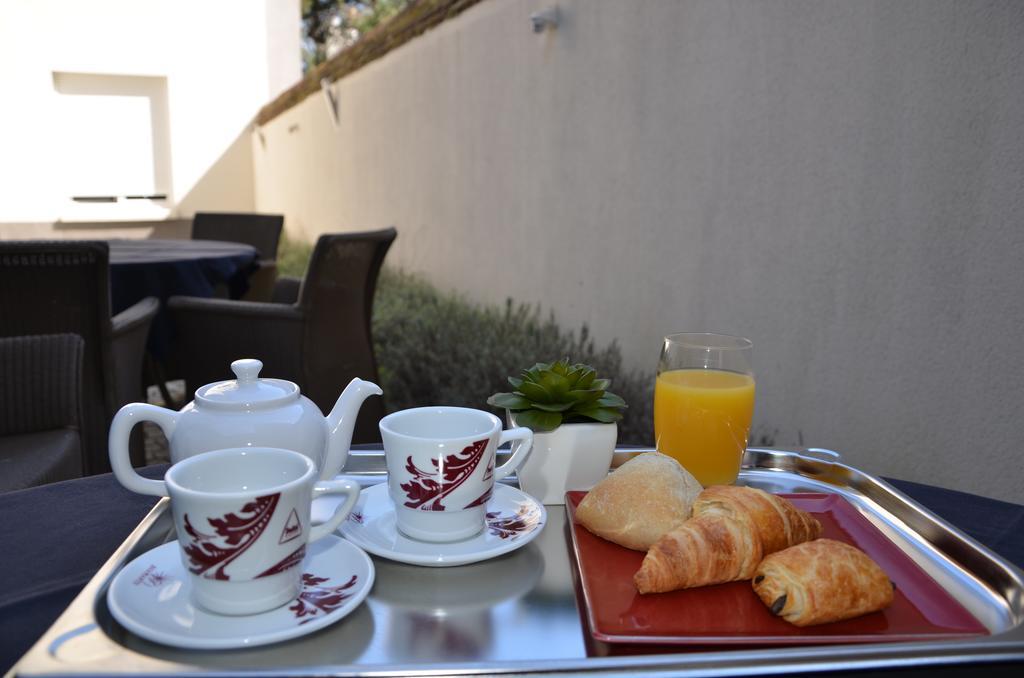 Logis Saint Martin Hotel